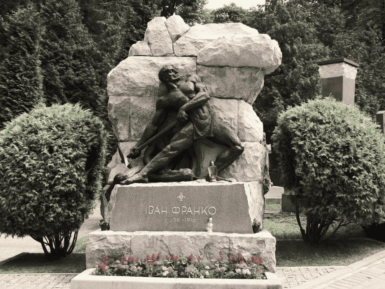 Травень 2025 року /Львів / Урочистості з нагоди 25-ліття Достойної ложі «Каменяр»